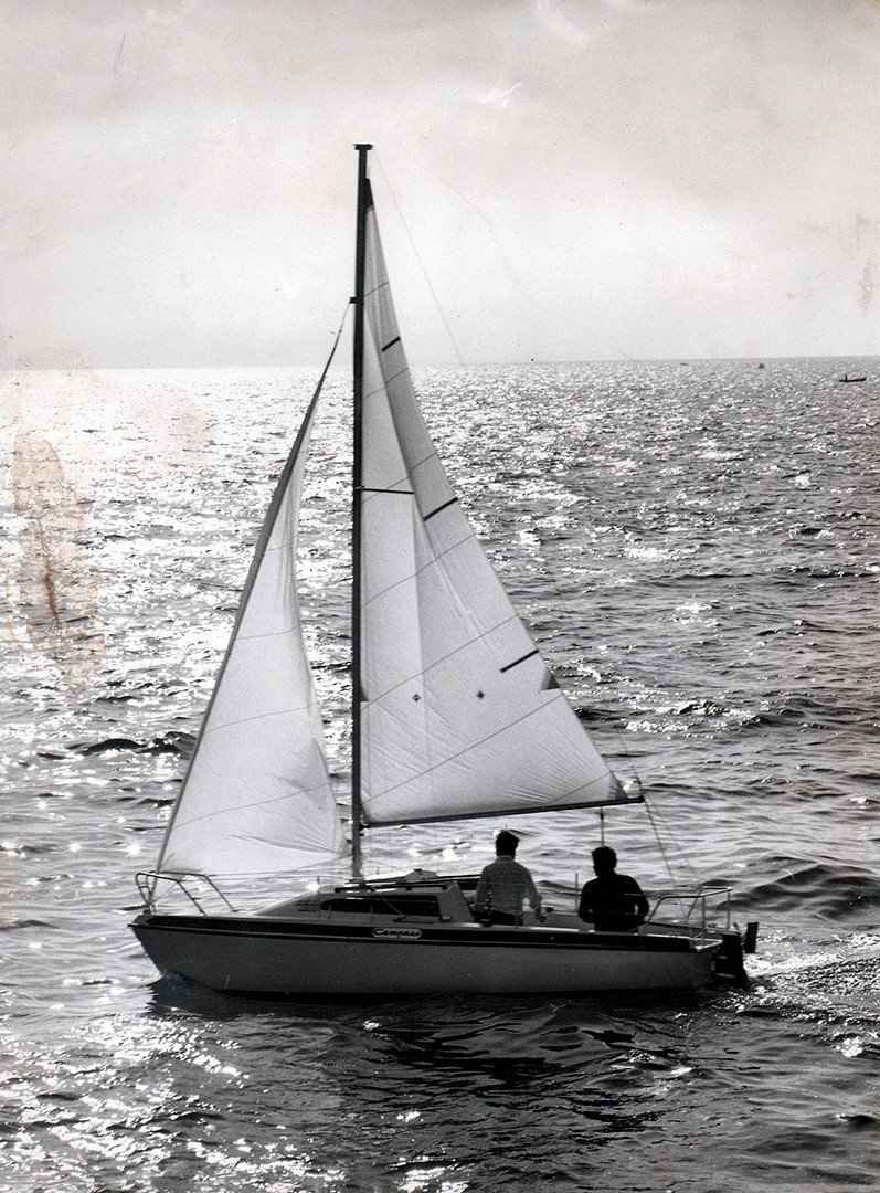 1984: Sigma mini yelkenli teknesi